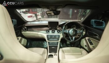 Mercedes Benz CLA 200D full